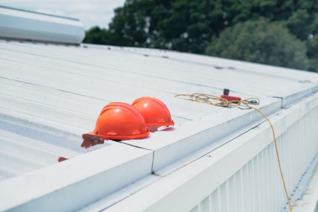 Couvreur antony : Courtois Couverture Chantier de couverture zinc a Antony : une réalisation hors région